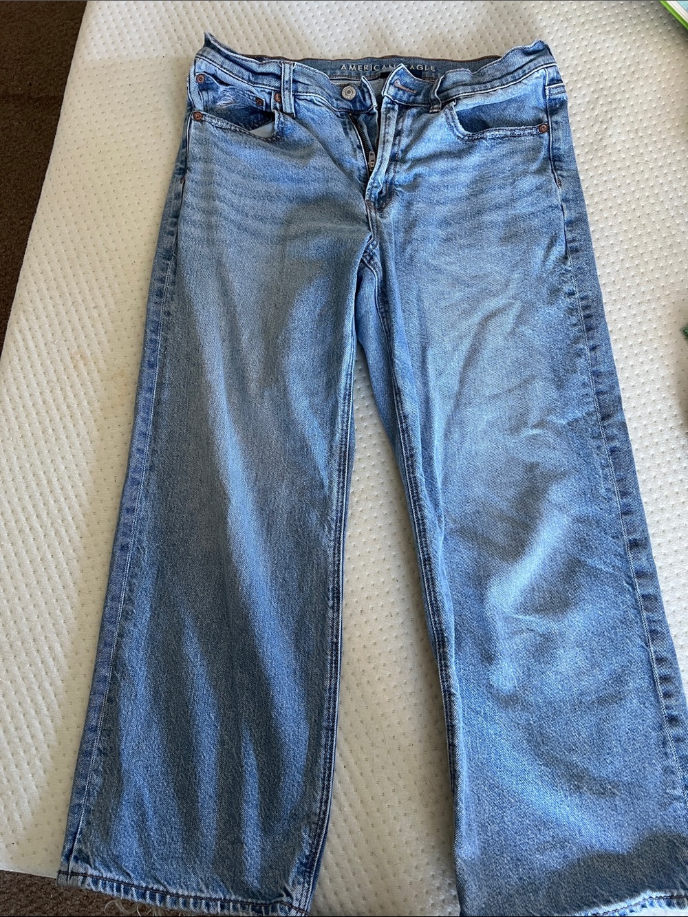 As 6Xshort American Eagle Outfitters Light Blue Wide-Leg Jeans